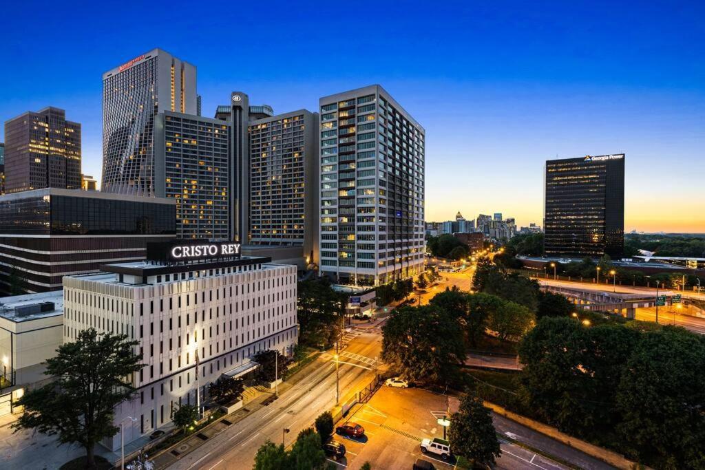 Apartment 1109-extra Lg-king Bed-1 Free Park-fast Wifi-dtw *